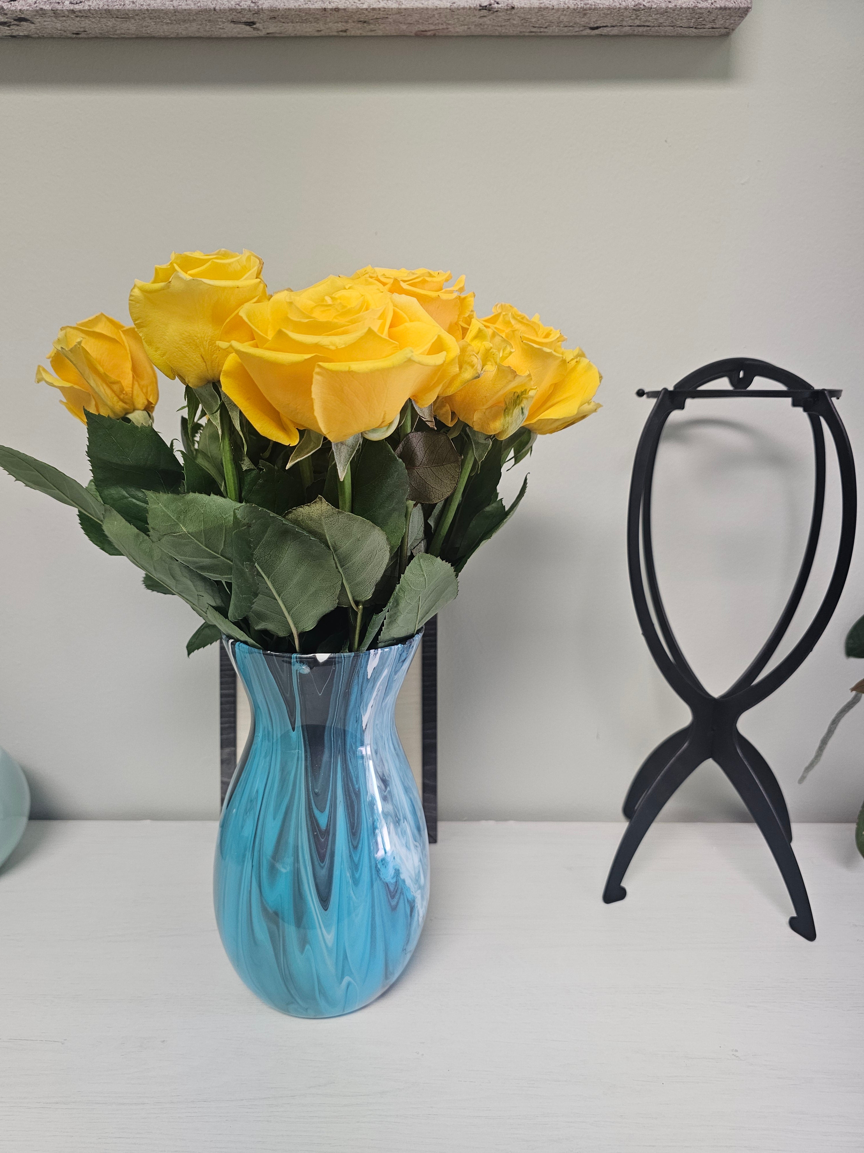 Fluid Art Vase and Canvas